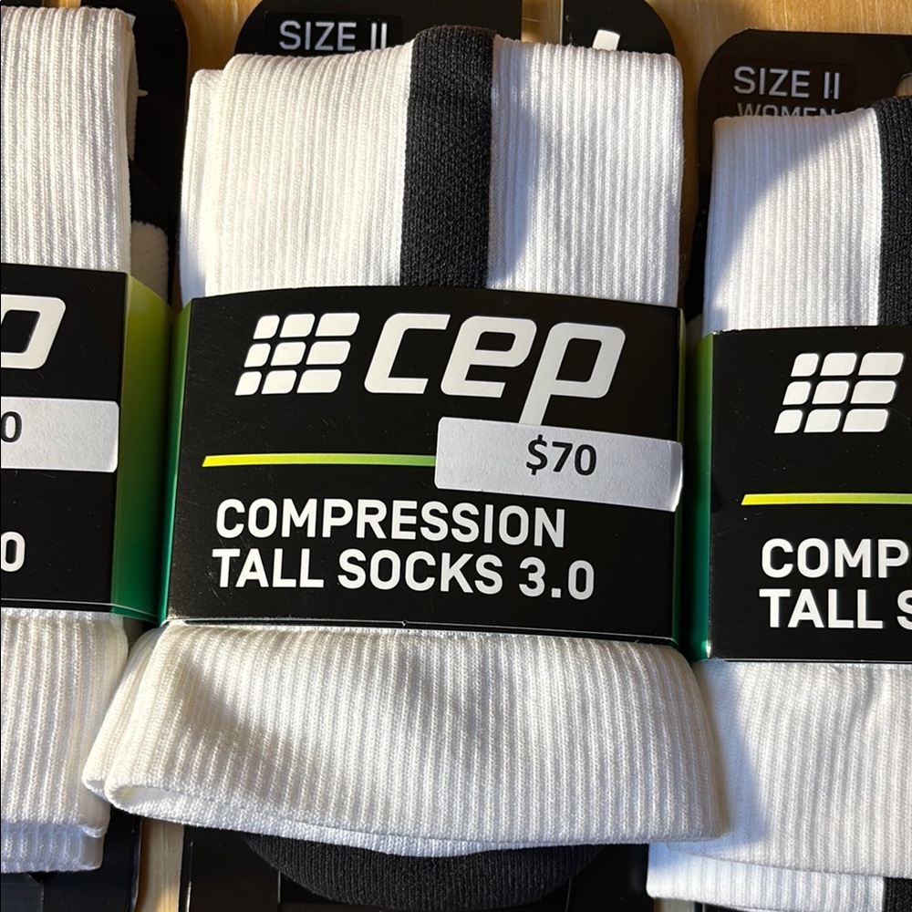 CEP White and Black Compression Tall RUNNING Socks 3.0 SIZE WOMANS II each